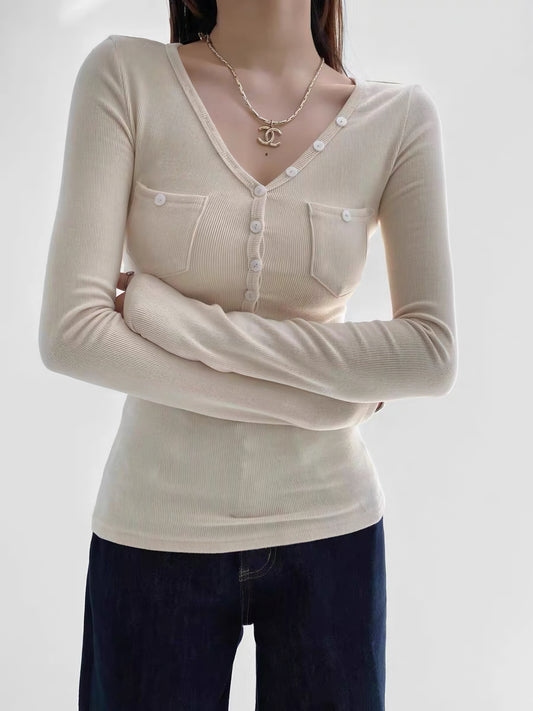 Vネック ポケット付き 長袖Tシャツ / V-Neck Pocket Long Sleeve Top