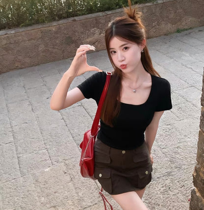 スクエアネック クロップTシャツ / Square Neck Crop Tee