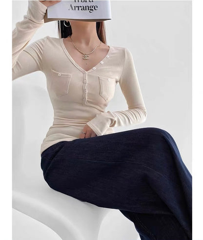 Vネック ポケット付き 長袖Tシャツ / V-Neck Pocket Long Sleeve Top