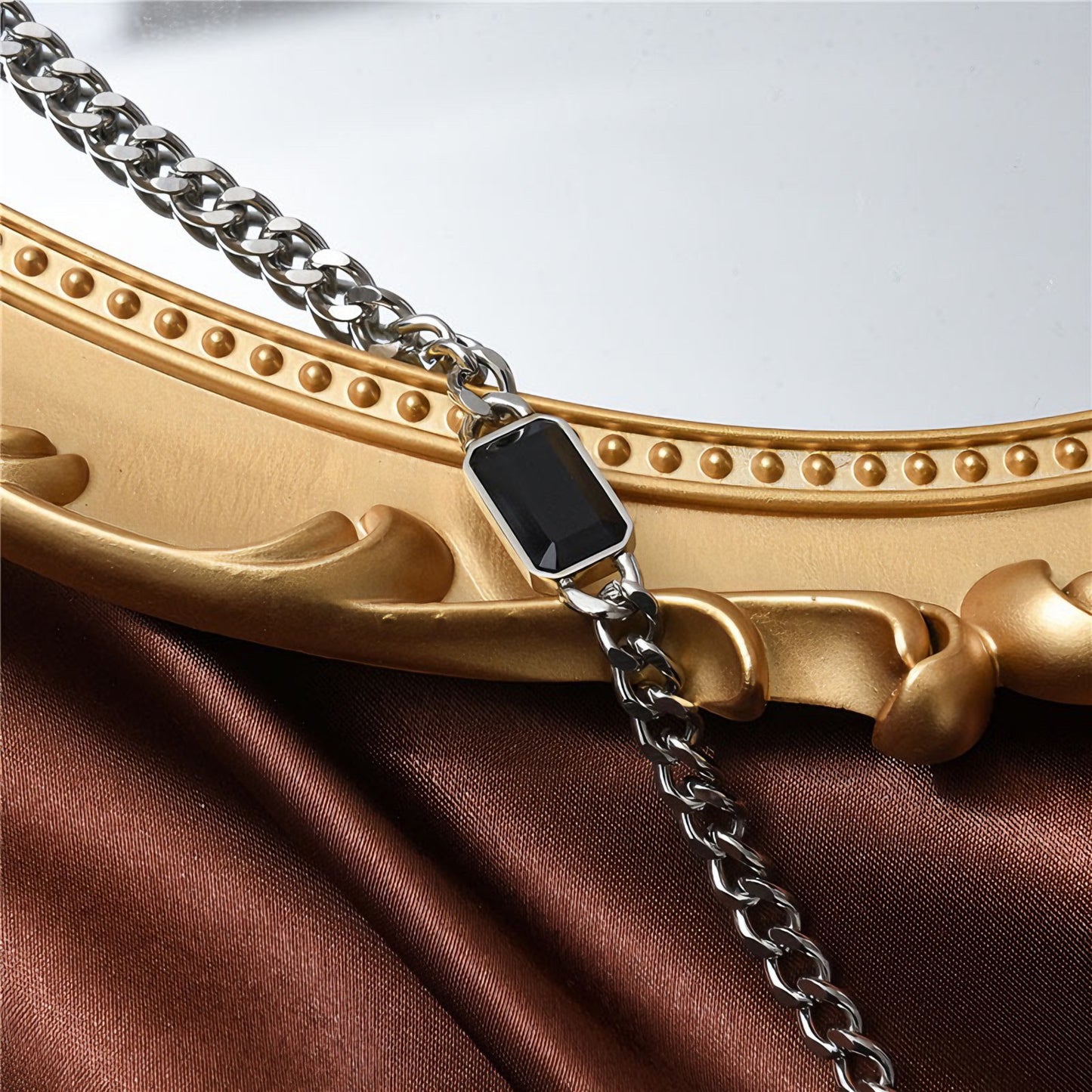 ブラックジルコン スクエア 鎖骨チェーンネックレス / Black Zircon Square Collarbone Necklace