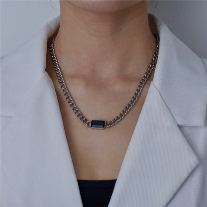 ブラックジルコン スクエア 鎖骨チェーンネックレス / Black Zircon Square Collarbone Necklace