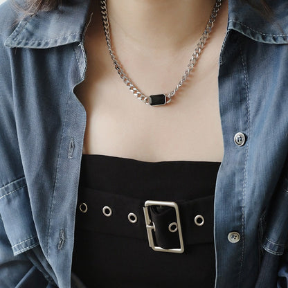ブラックジルコン スクエア 鎖骨チェーンネックレス / Black Zircon Square Collarbone Necklace