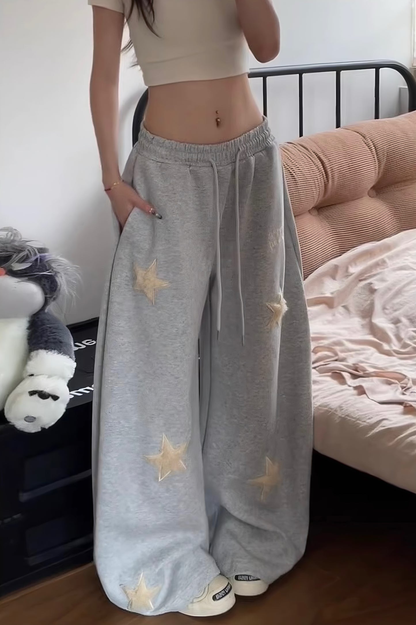 スター刺繍 ワイドスウェットパンツ / Star Embroidery Wide Sweat Pants